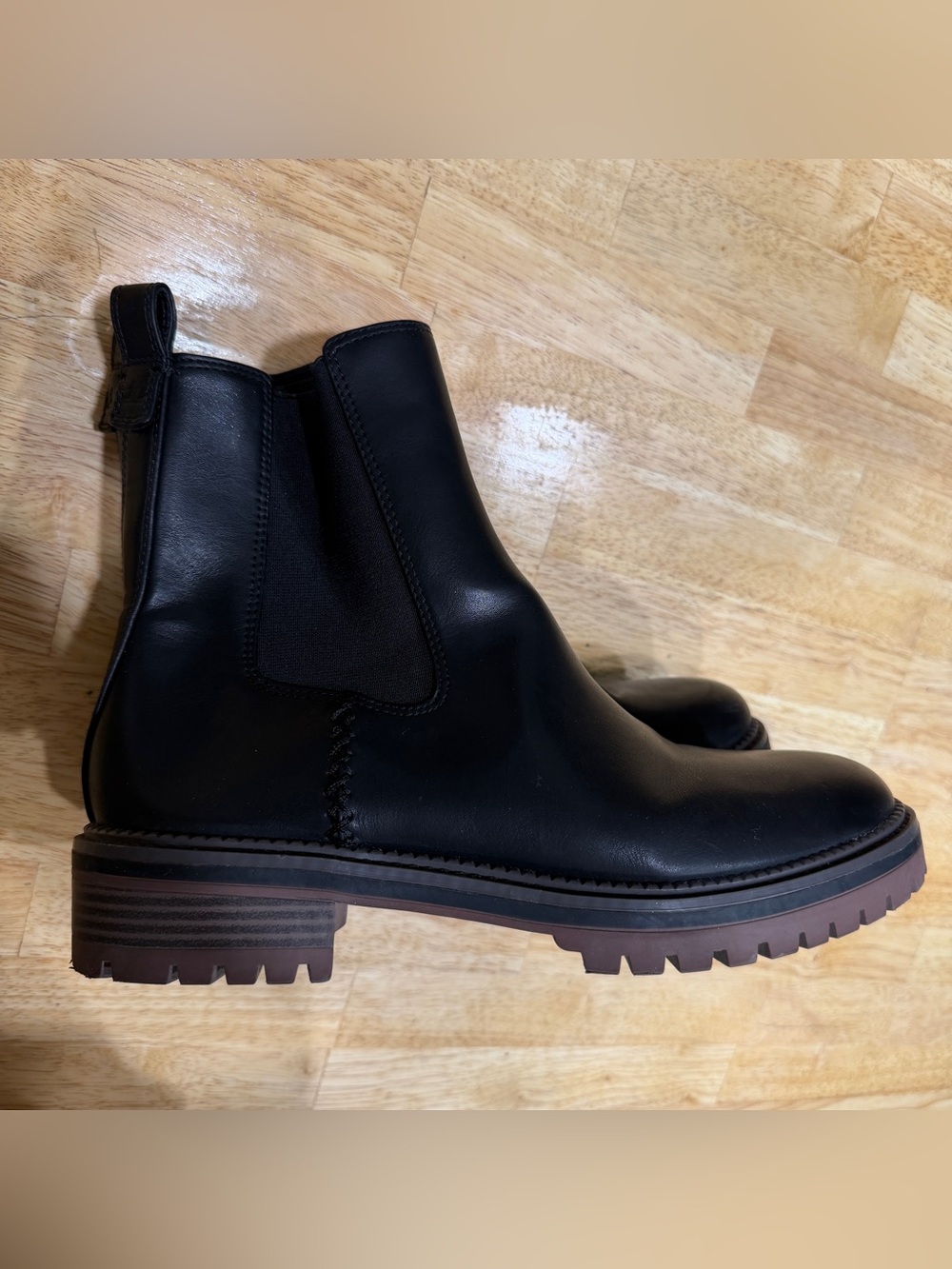 Black Crown Vintage Chelsea Lug Sole Boots